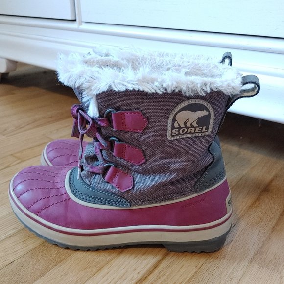 Size 7 Women's Sorel Boots - Picture 1 of 5